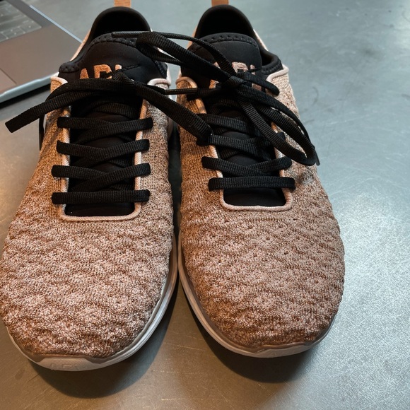 APL women’s tech loom - Picture 3 of 4